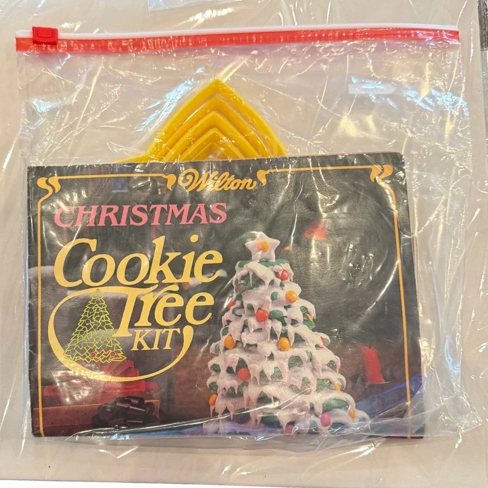 Wilton Christmas Cookie Tree Kit 10 Star Cutters Graduated Sizes Vintage Baking